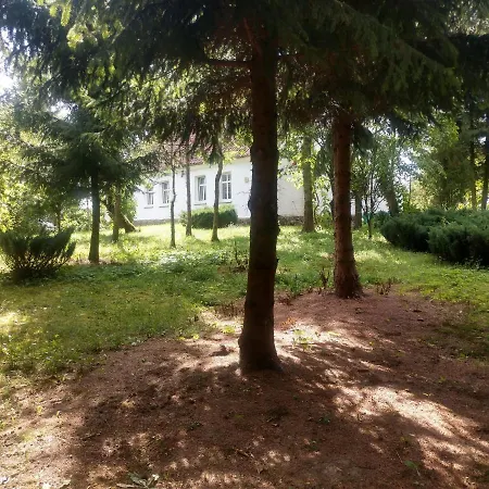 Gospodarstwo agroturystyczne Pod Kasztanami *